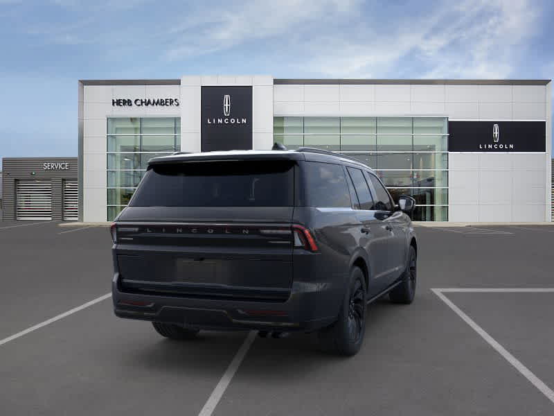 new 2025 Lincoln Navigator car, priced at $108,555