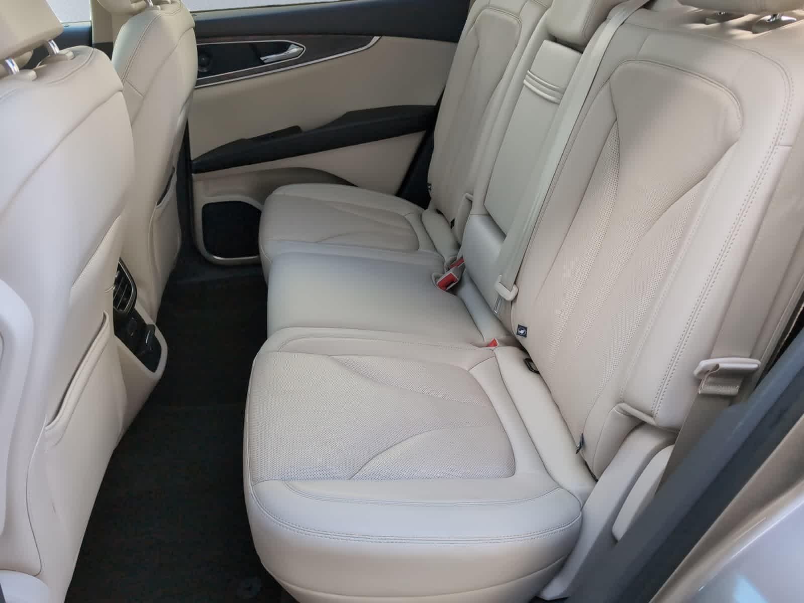 used 2019 Lincoln Nautilus car, priced at $25,998