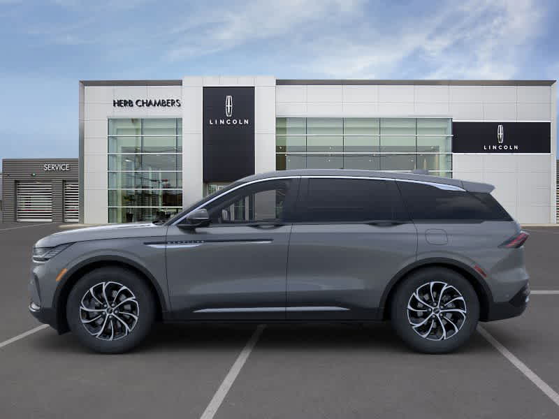 new 2024 Lincoln Nautilus car, priced at $52,760