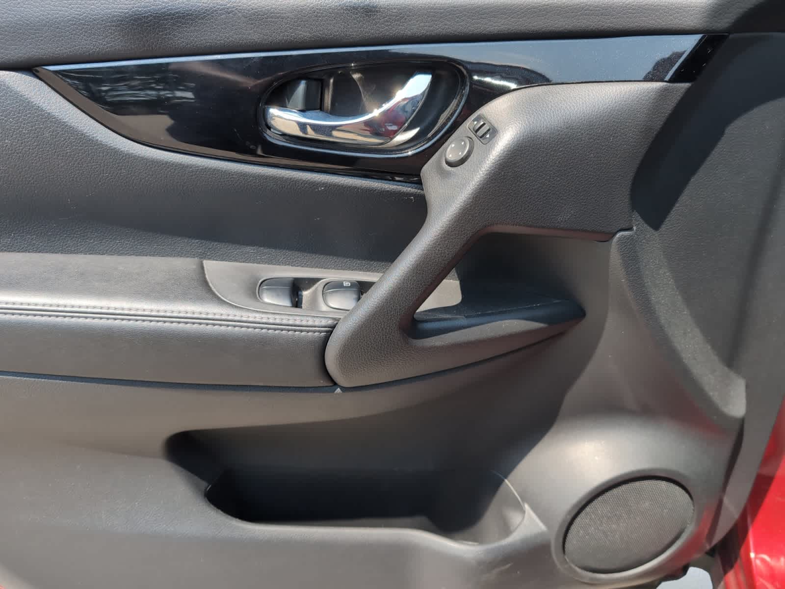 used 2019 Nissan Rogue Sport car, priced at $14,998