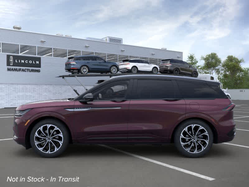 new 2025 Lincoln Nautilus car, priced at $63,455