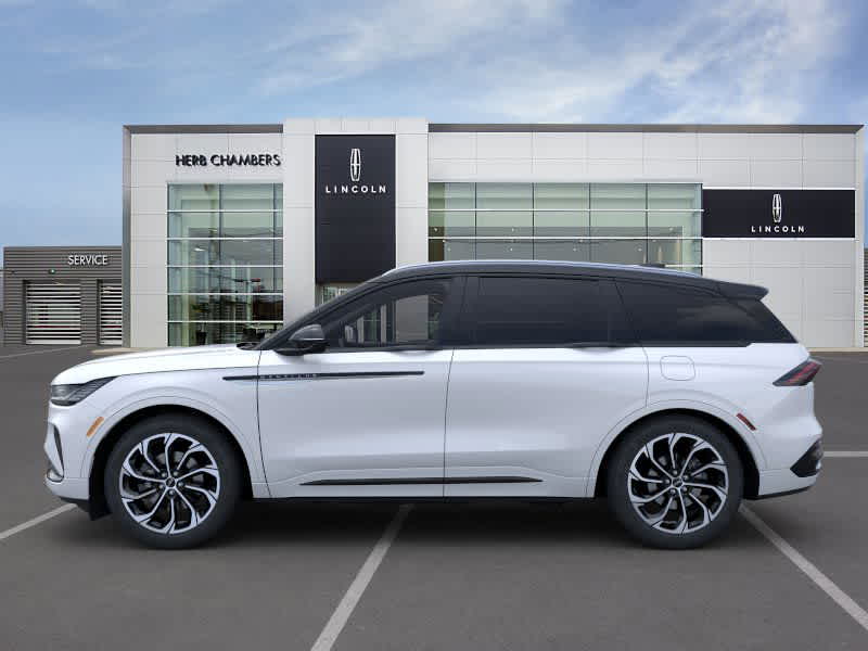 new 2025 Lincoln Nautilus car, priced at $63,455
