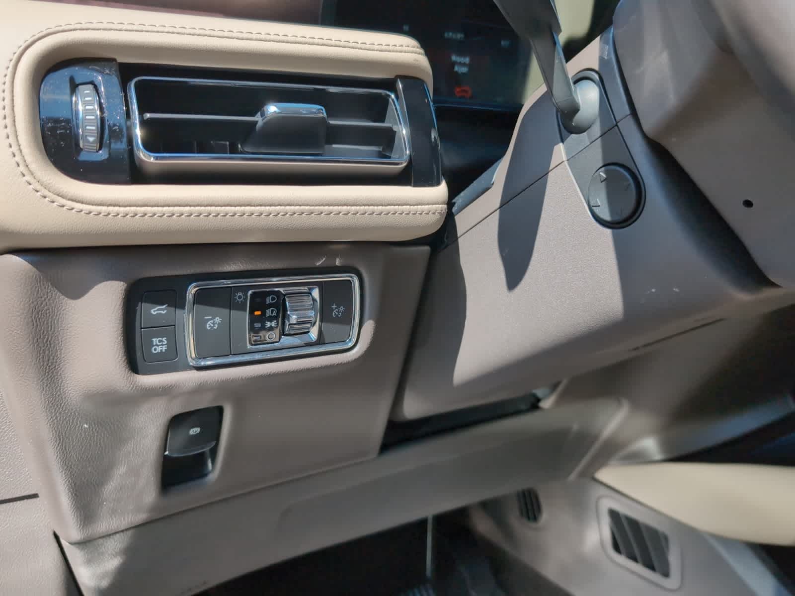 used 2022 Lincoln Nautilus car, priced at $40,998