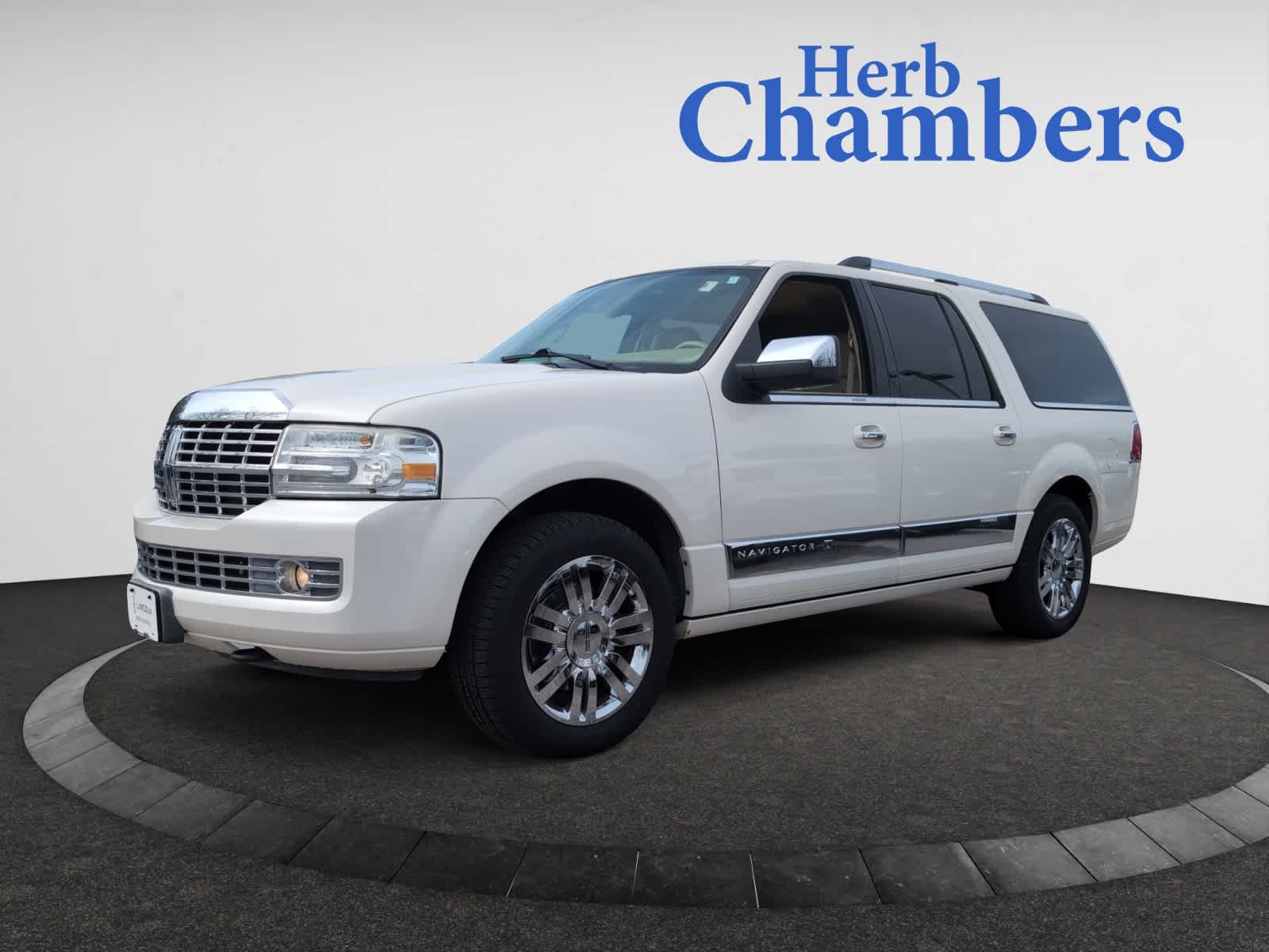 used 2007 Lincoln Navigator L car, priced at $12,998
