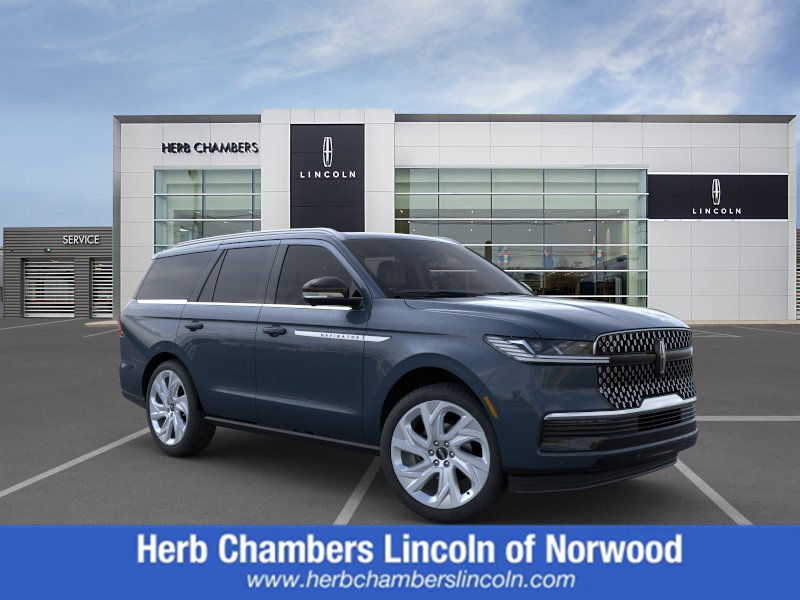new 2025 Lincoln Navigator car, priced at $109,395