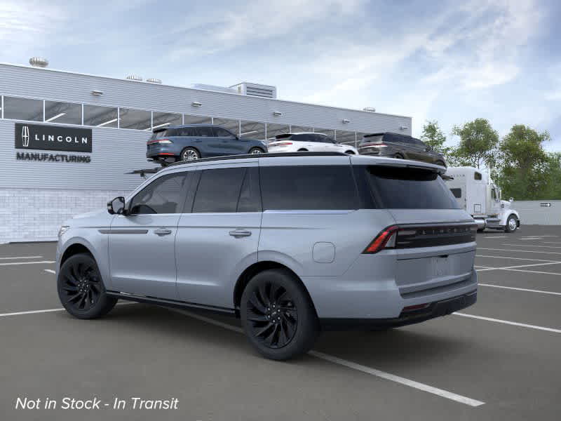 new 2025 Lincoln Navigator car, priced at $106,555