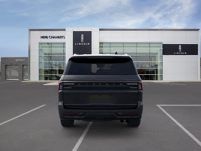 new 2025 Lincoln Navigator car, priced at $105,555
