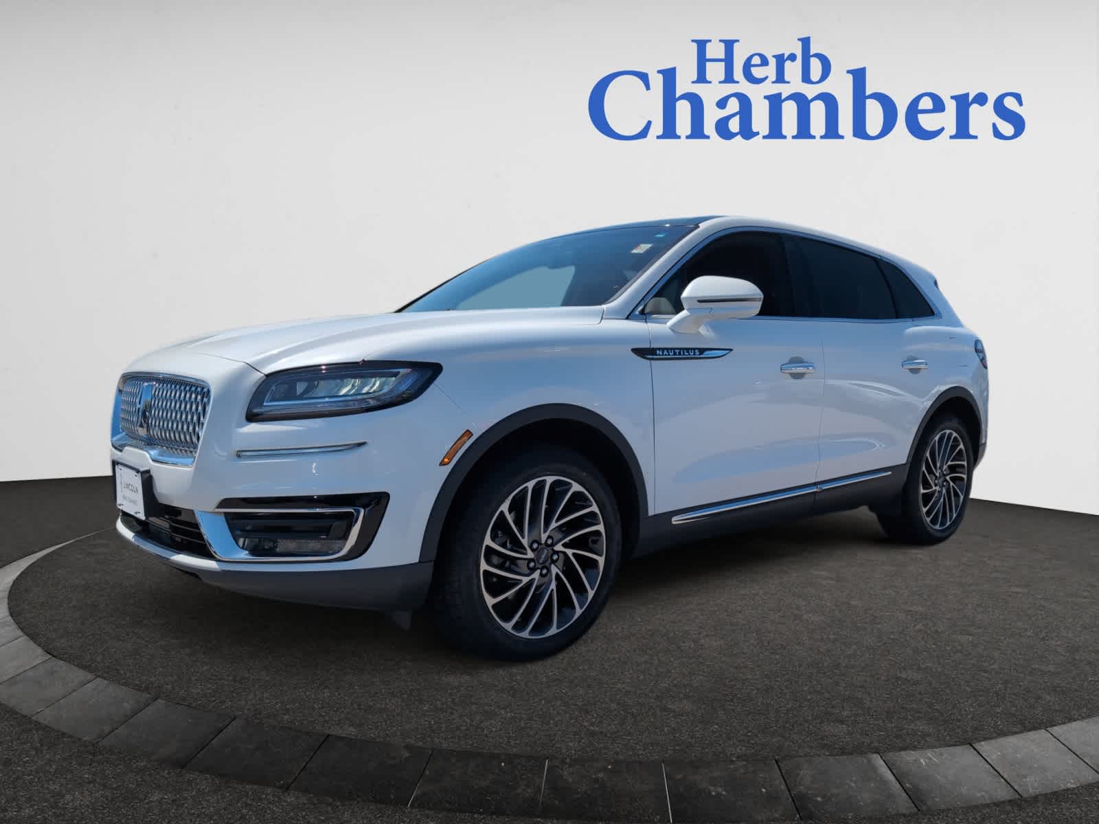 used 2020 Lincoln Nautilus car, priced at $30,998