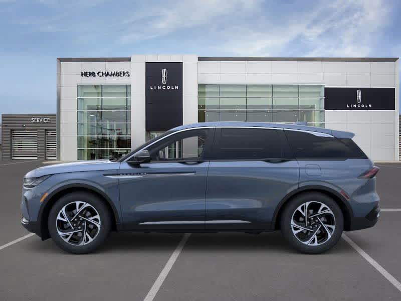 new 2025 Lincoln Nautilus car, priced at $62,715