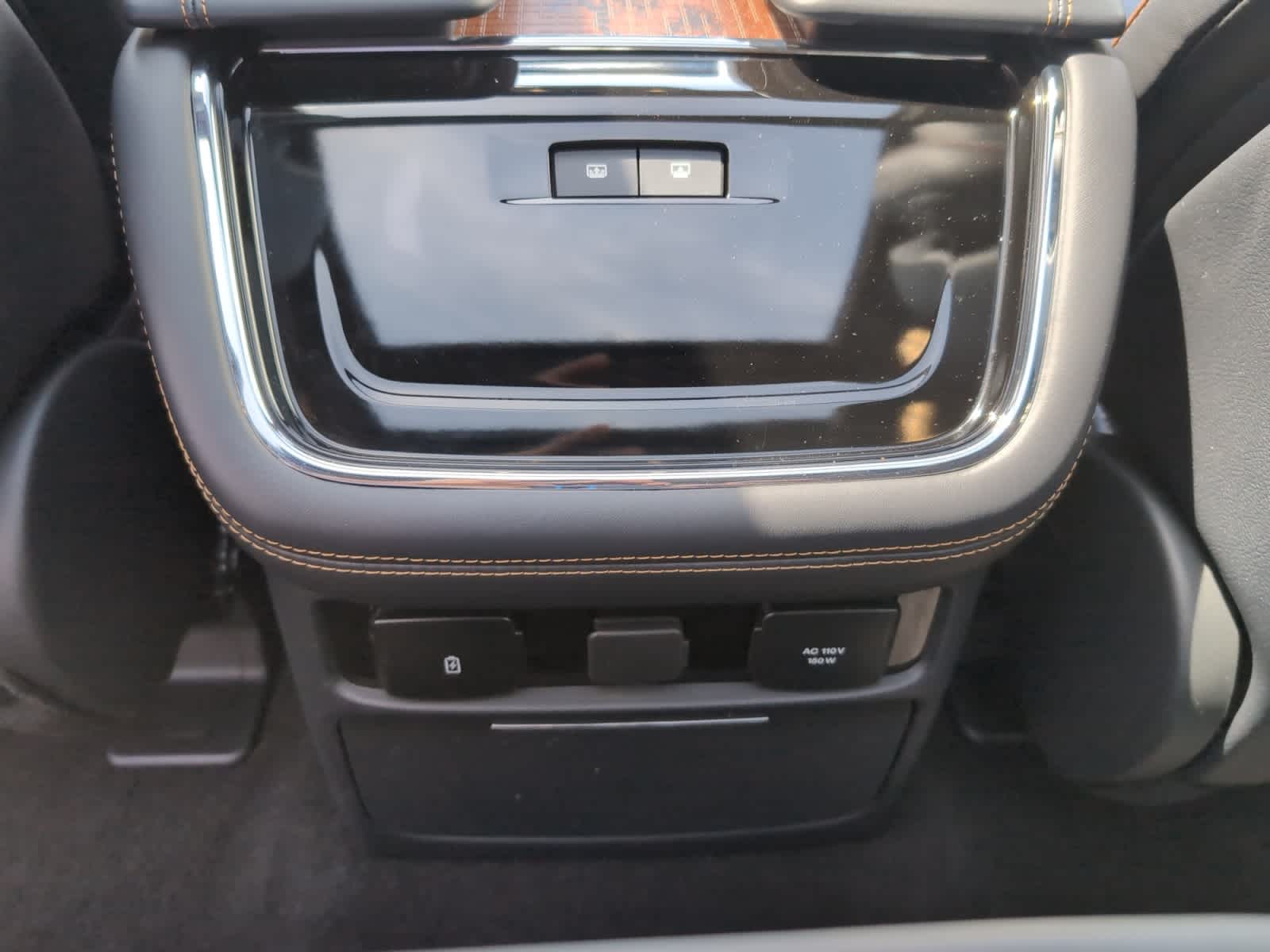 used 2024 Lincoln Navigator car, priced at $96,598