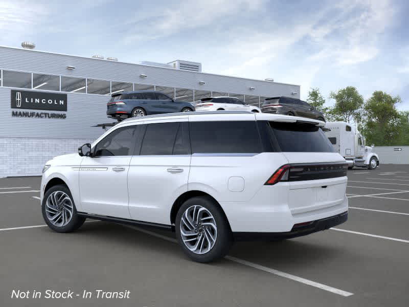 new 2025 Lincoln Navigator car, priced at $102,985