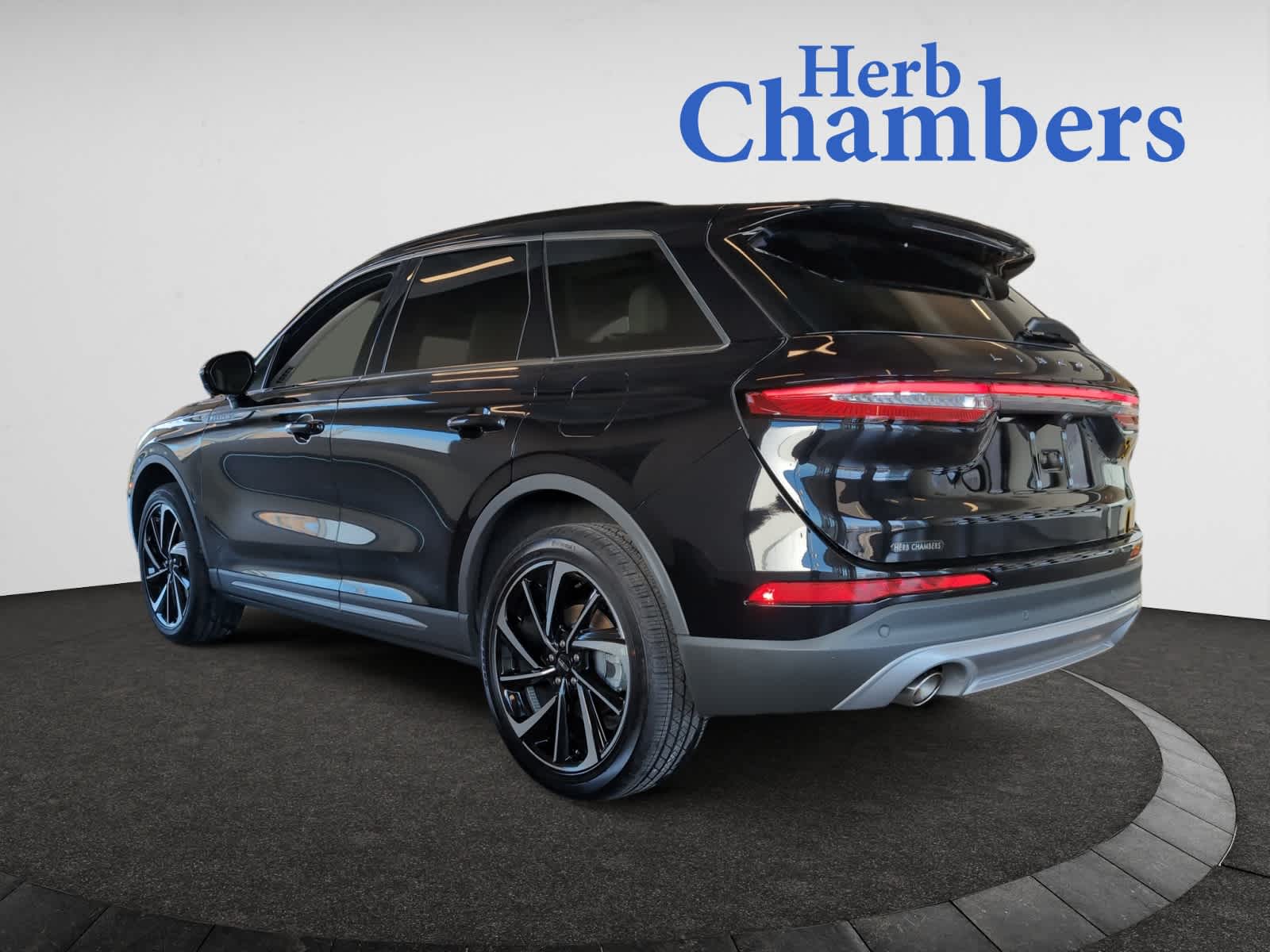 used 2025 Lincoln Corsair car, priced at $49,698