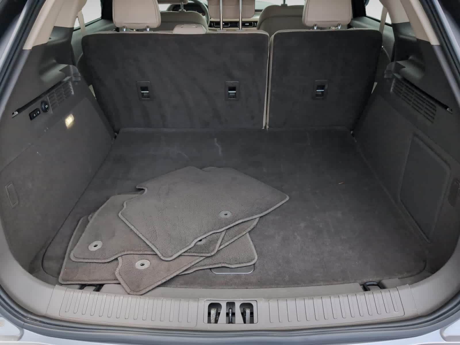 used 2021 Lincoln Nautilus car, priced at $28,998