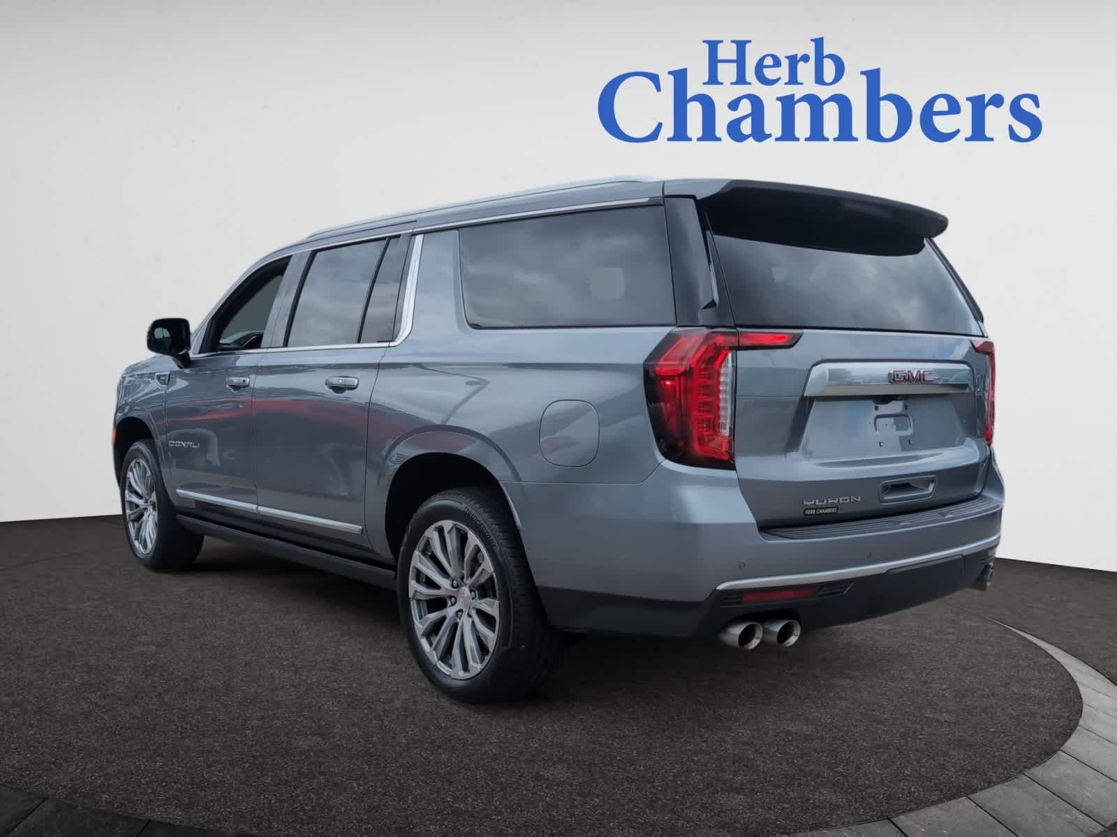 used 2021 GMC Yukon XL car, priced at $49,998