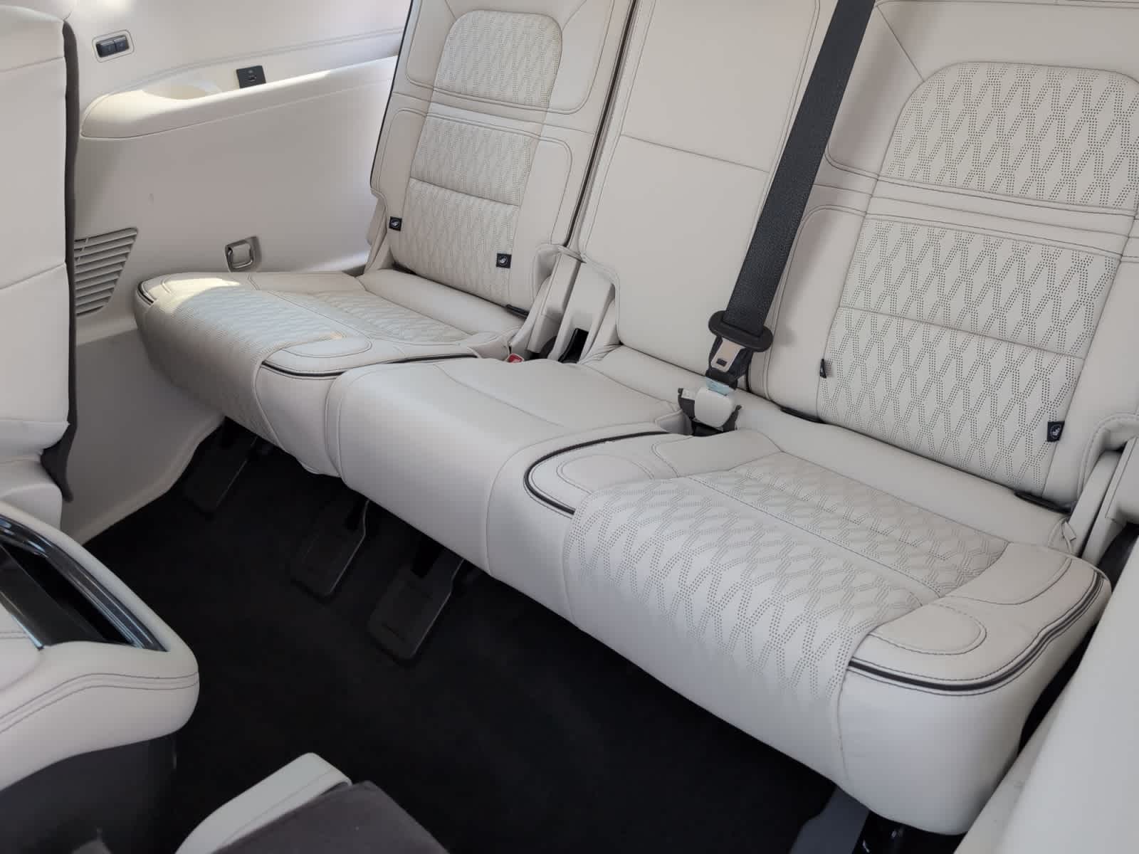 used 2023 Lincoln Navigator car, priced at $76,998