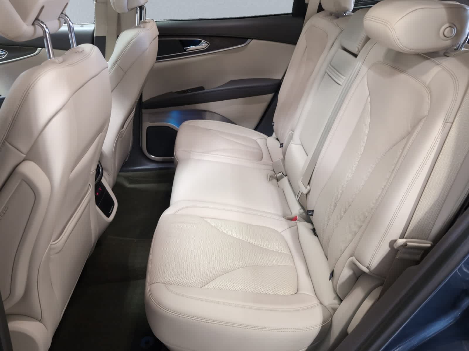 used 2019 Lincoln Nautilus car, priced at $17,998