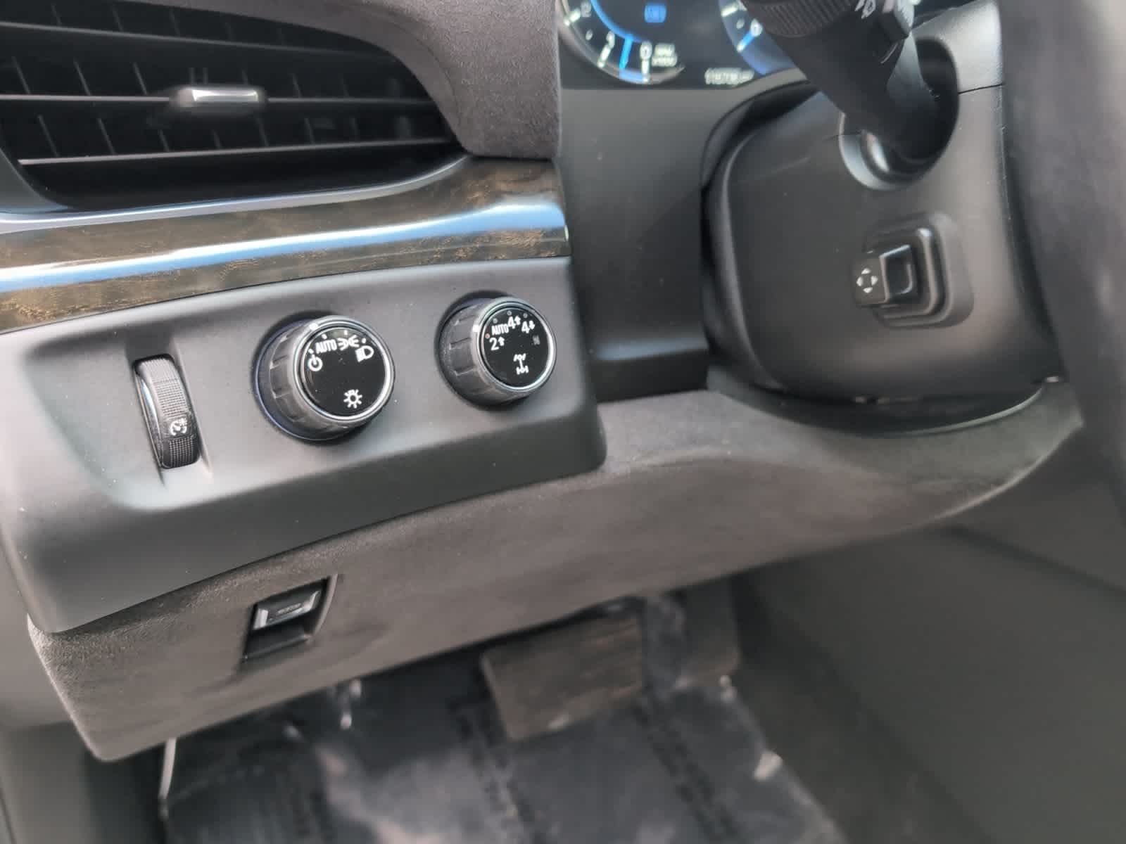used 2019 Cadillac Escalade car, priced at $29,998