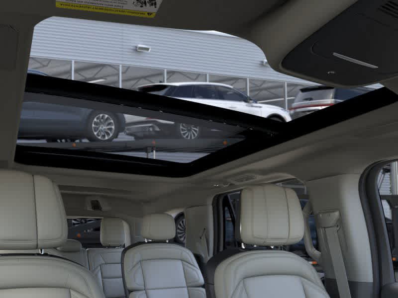 new 2025 Lincoln Navigator car, priced at $109,300