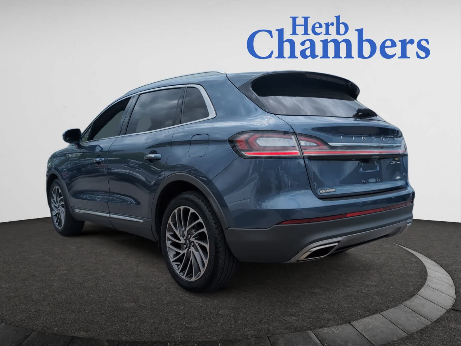 used 2019 Lincoln Nautilus car, priced at $23,998