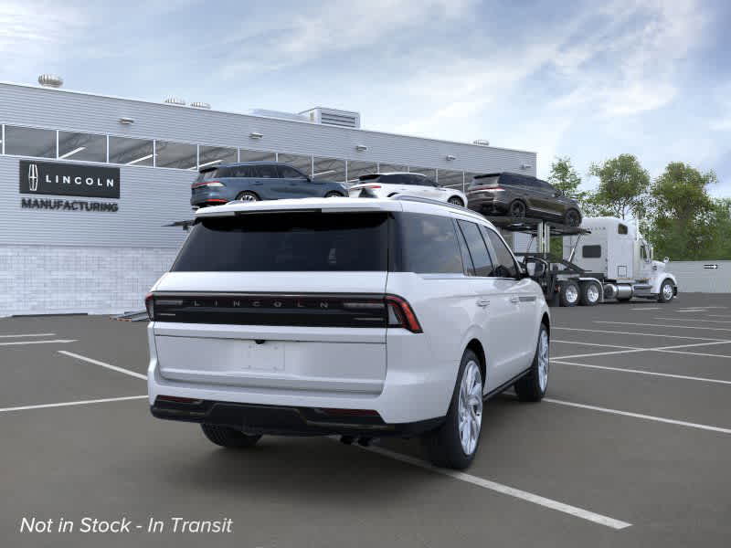 new 2025 Lincoln Navigator car, priced at $109,300