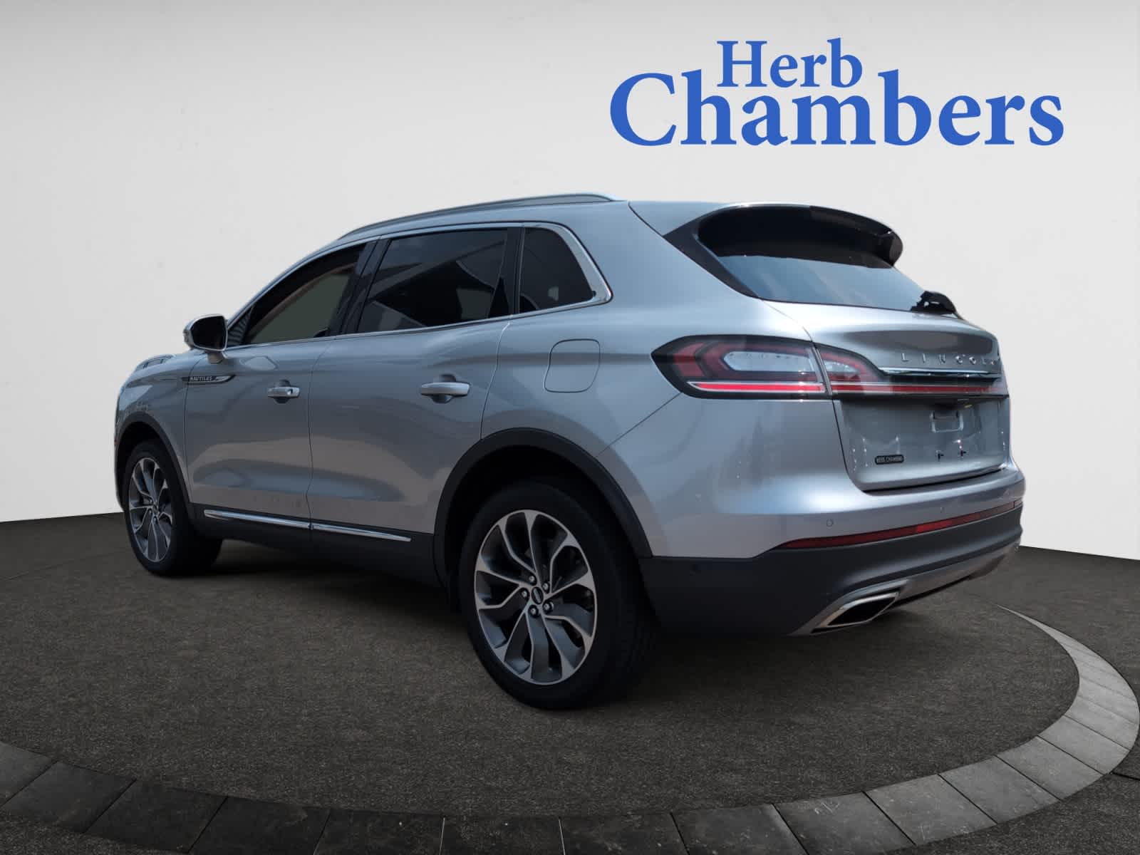 used 2022 Lincoln Nautilus car, priced at $38,998