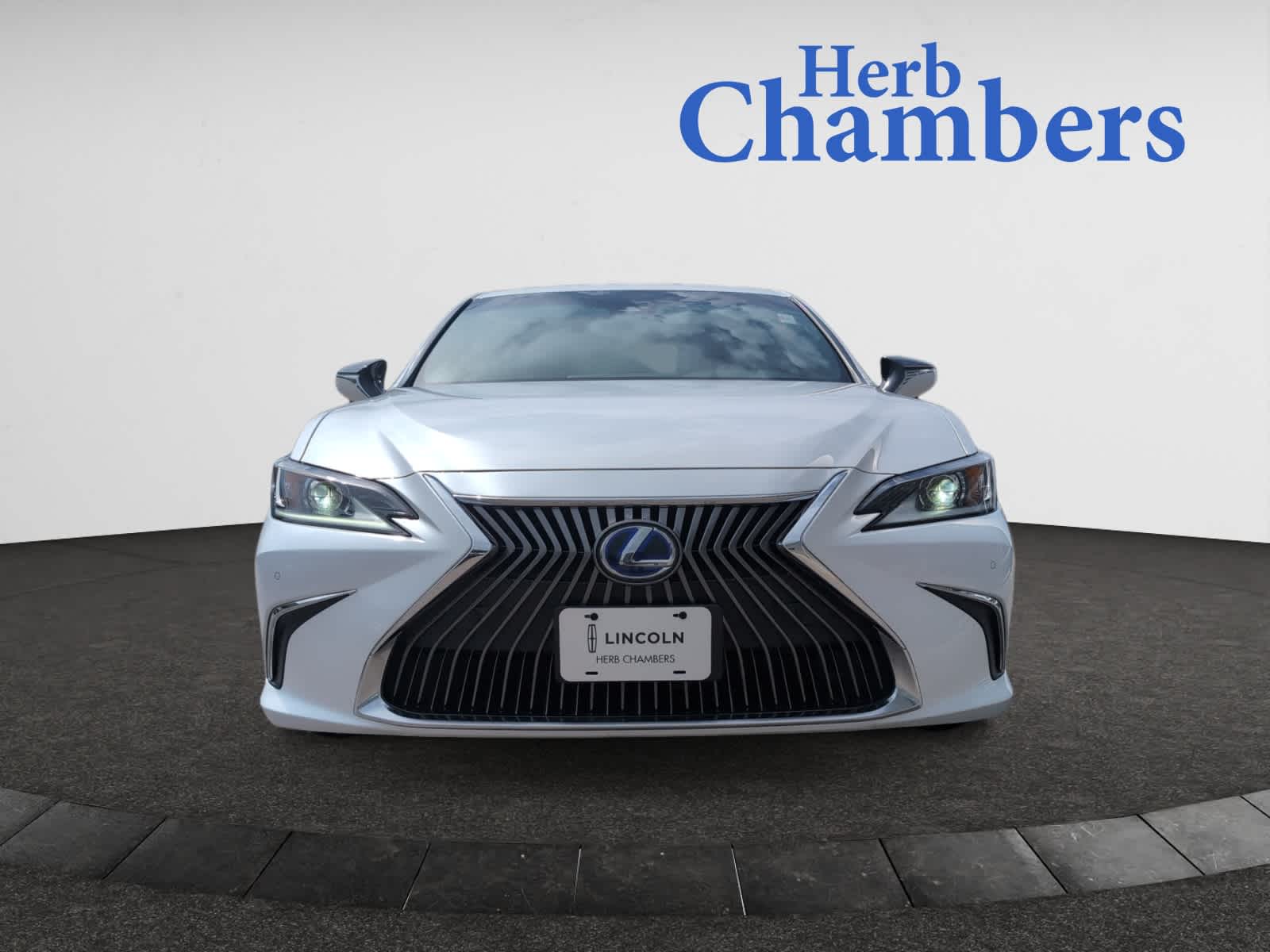 used 2021 Lexus ES 300h car, priced at $32,998