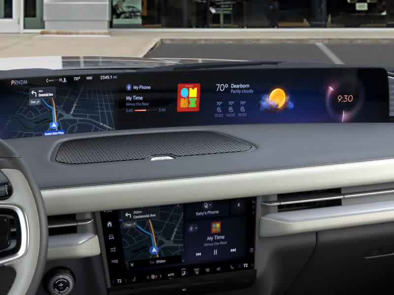 new 2025 Lincoln Navigator car, priced at $105,555