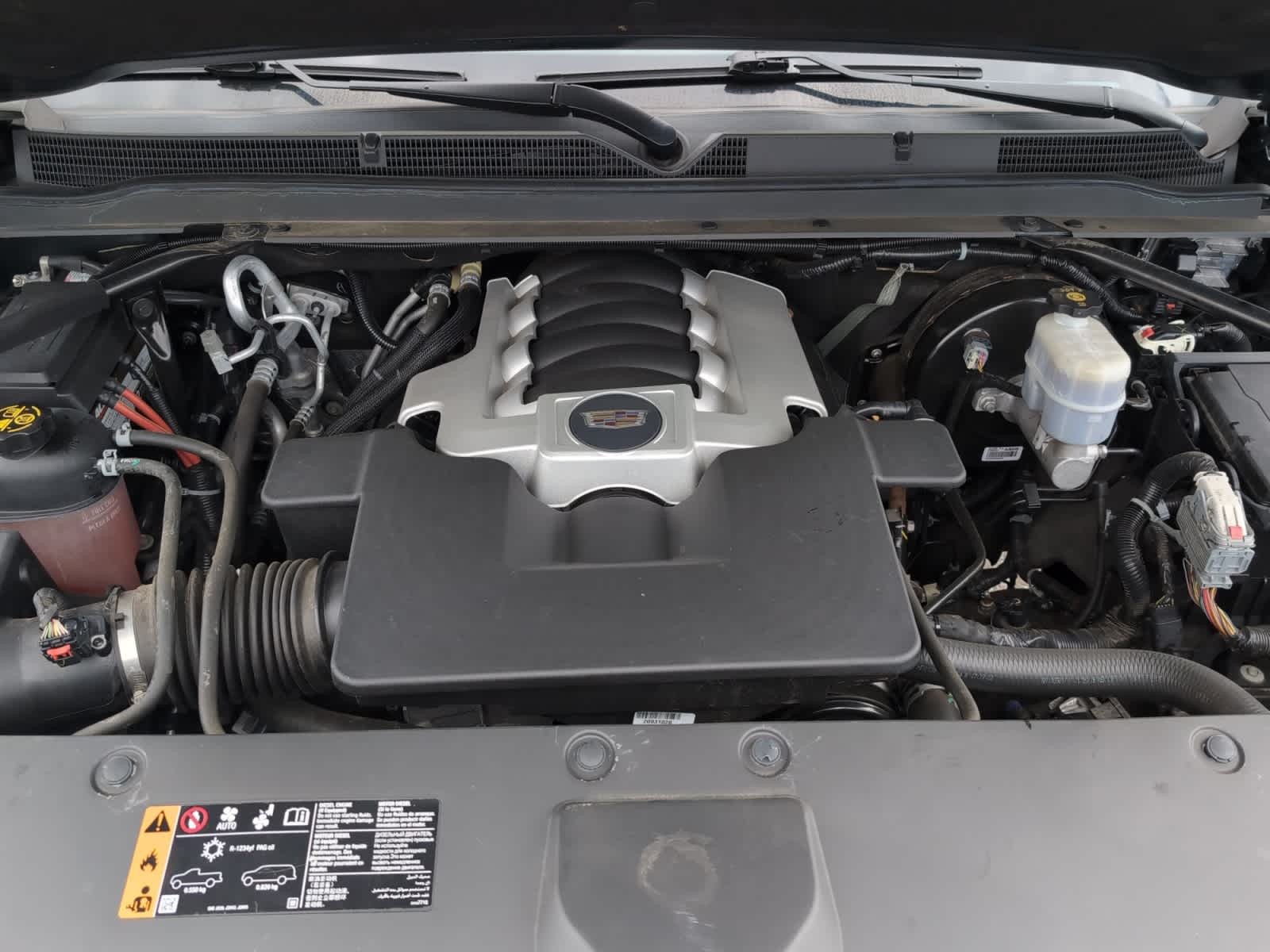 used 2020 Cadillac Escalade car, priced at $45,998