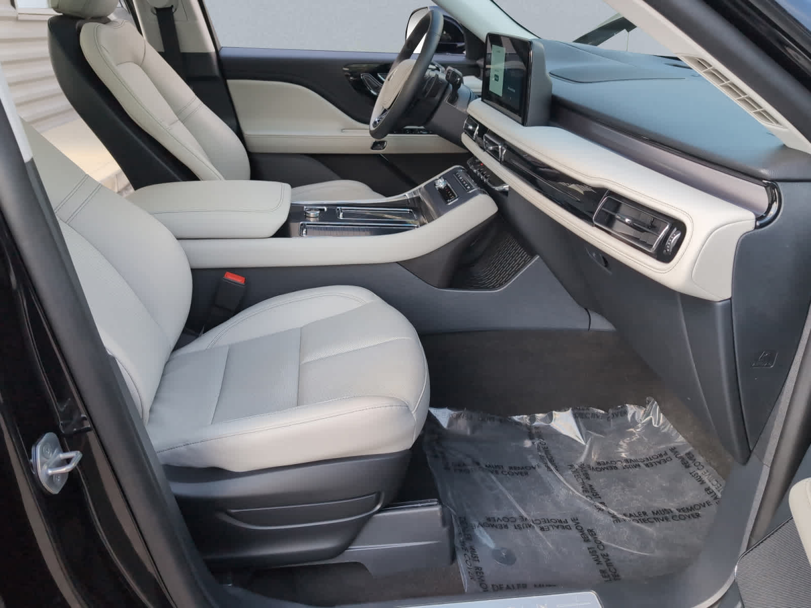 used 2025 Lincoln Aviator car, priced at $65,998