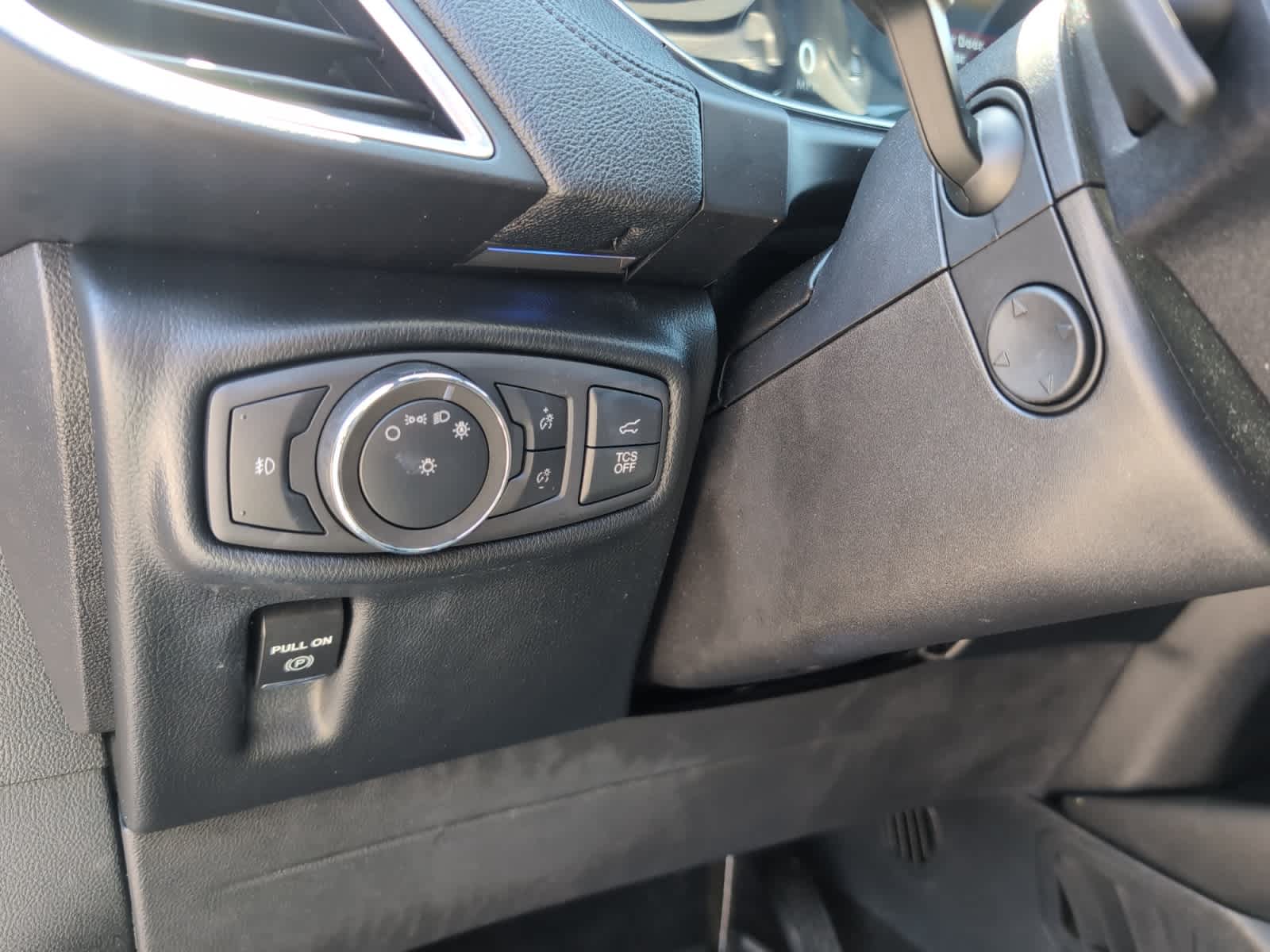used 2020 Lincoln Nautilus car, priced at $30,998