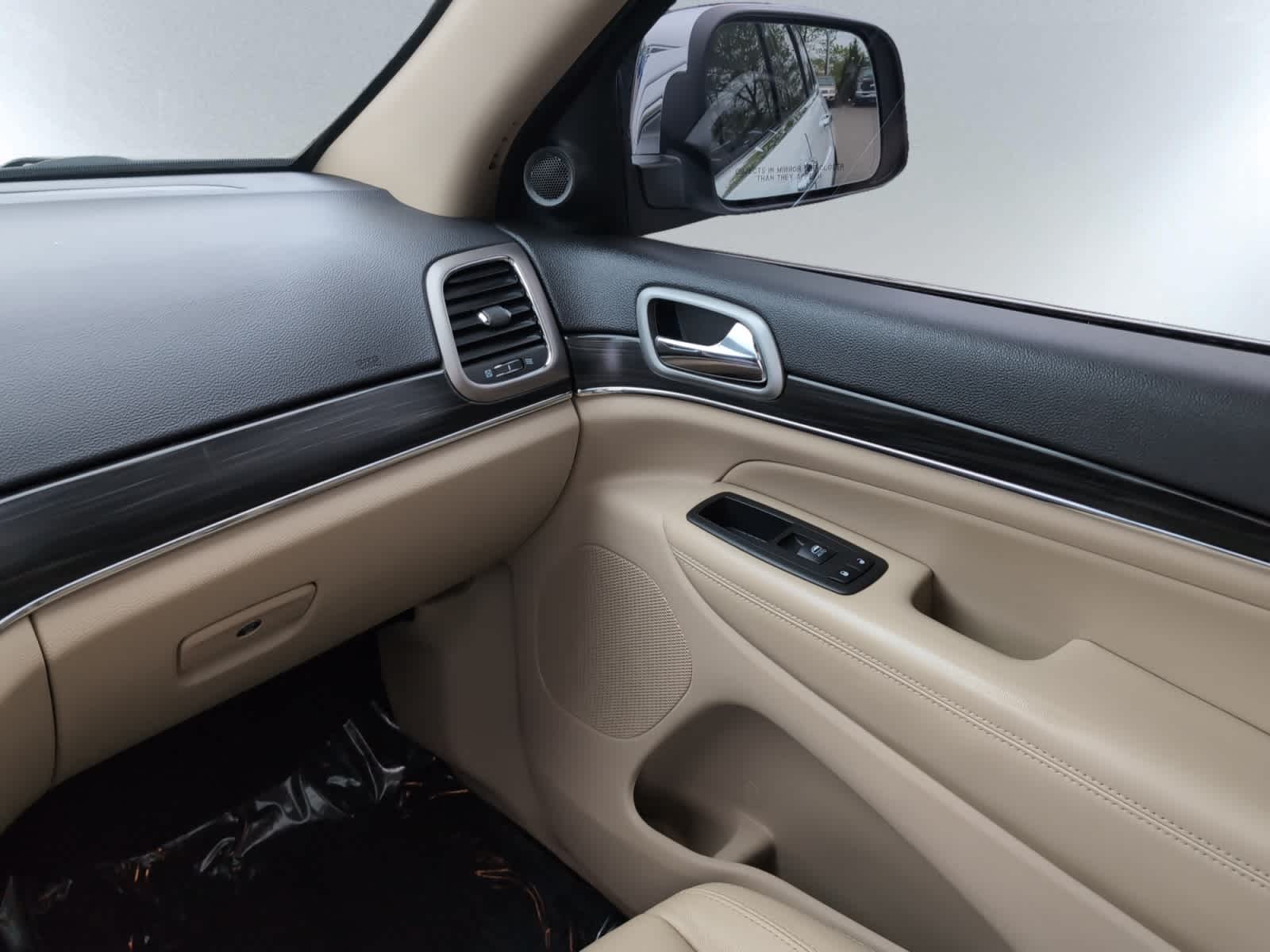 used 2020 Jeep Grand Cherokee car, priced at $24,998