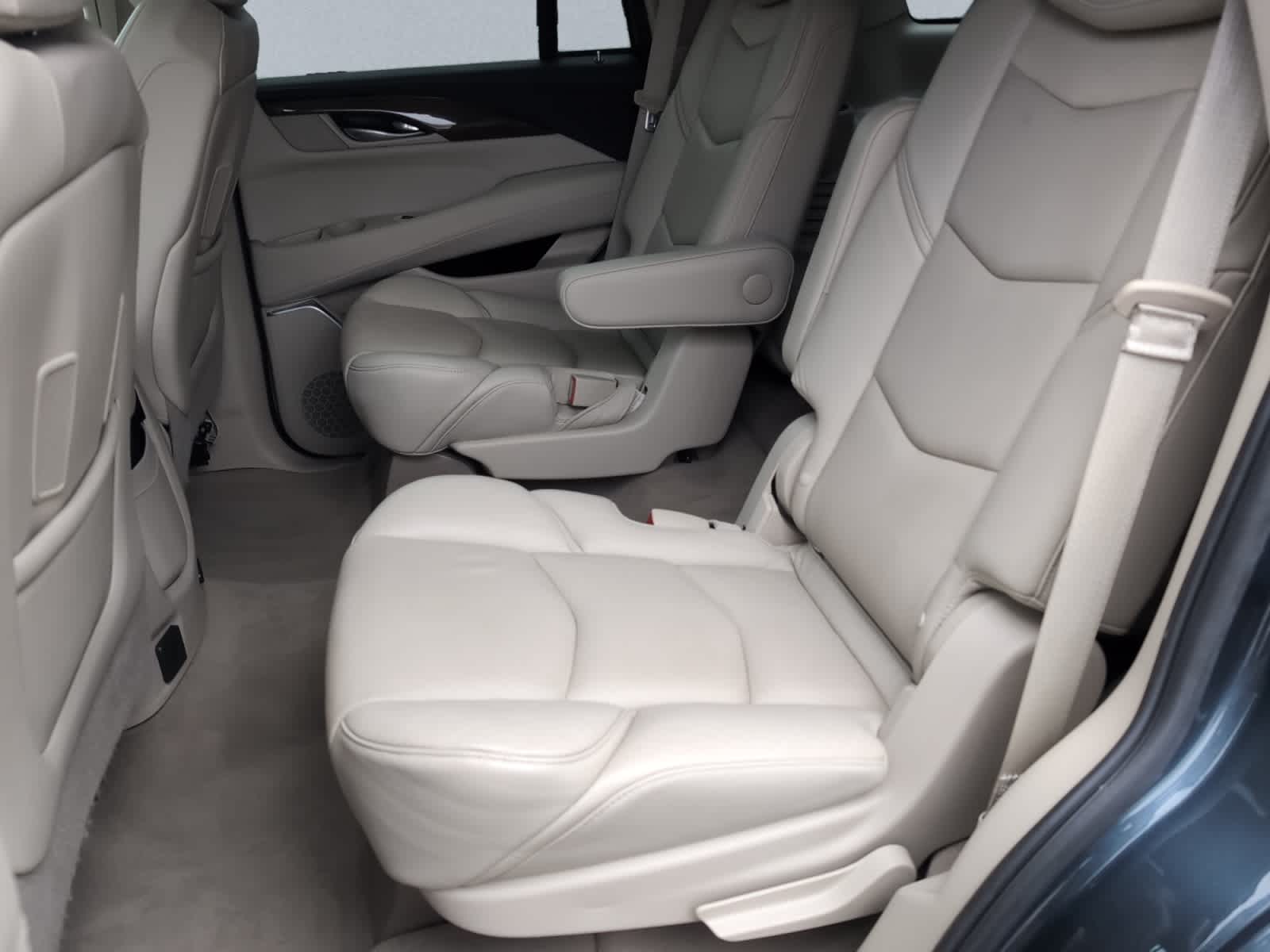 used 2020 Cadillac Escalade car, priced at $45,998
