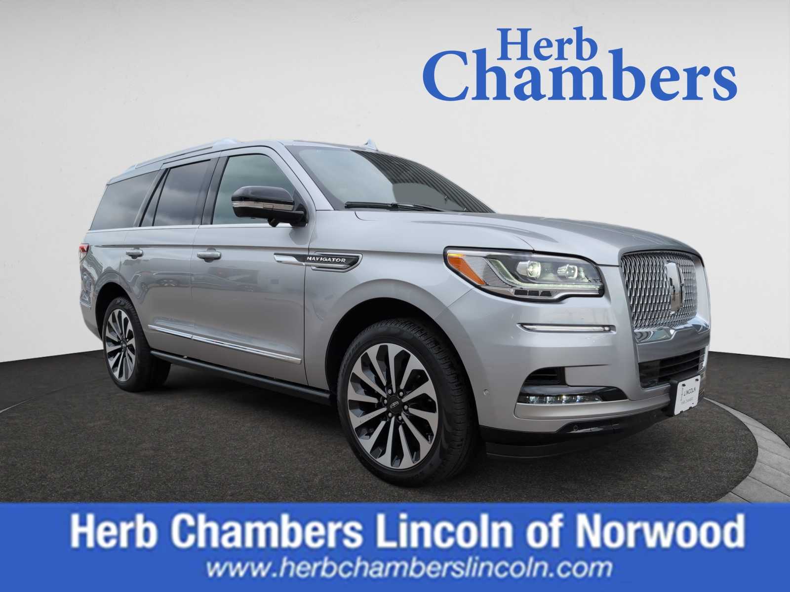 used 2024 Lincoln Navigator car, priced at $100,589