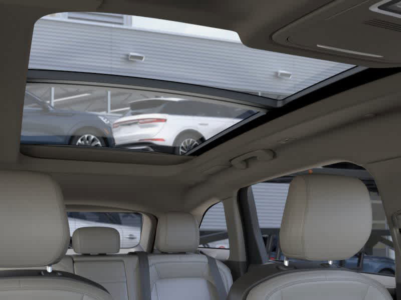 new 2025 Lincoln Nautilus car, priced at $65,215