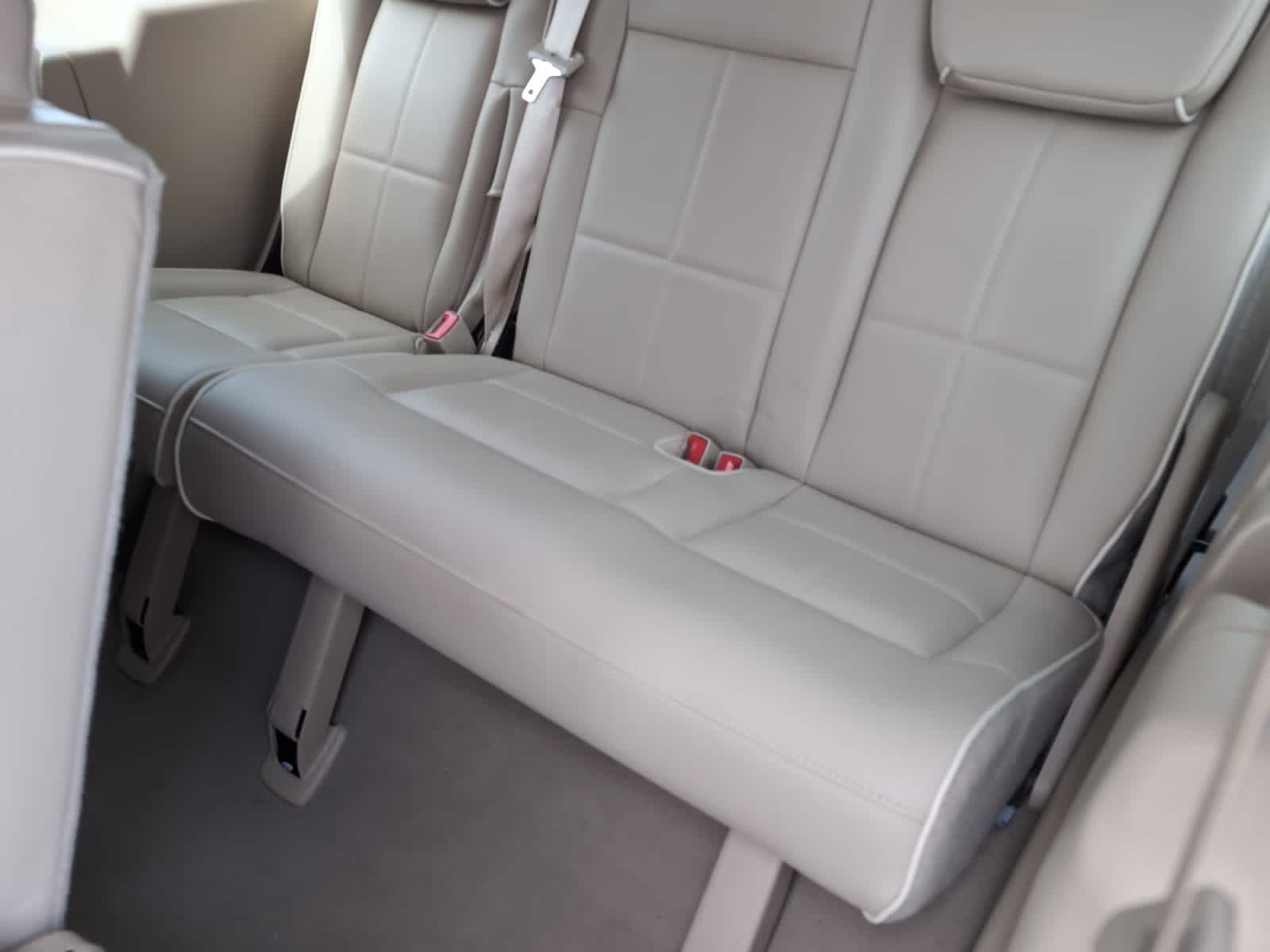 used 2007 Lincoln Navigator L car, priced at $12,998