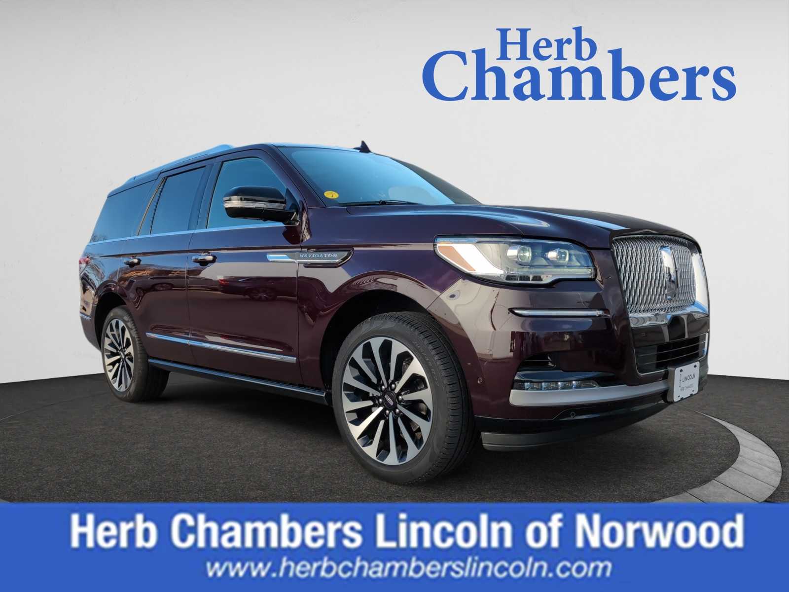 used 2023 Lincoln Navigator car, priced at $74,998