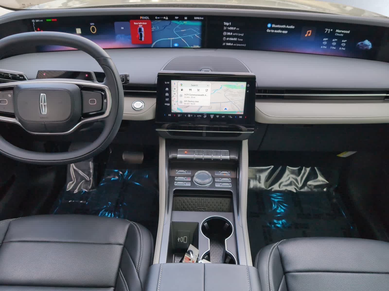 used 2025 Lincoln Nautilus car, priced at $61,898