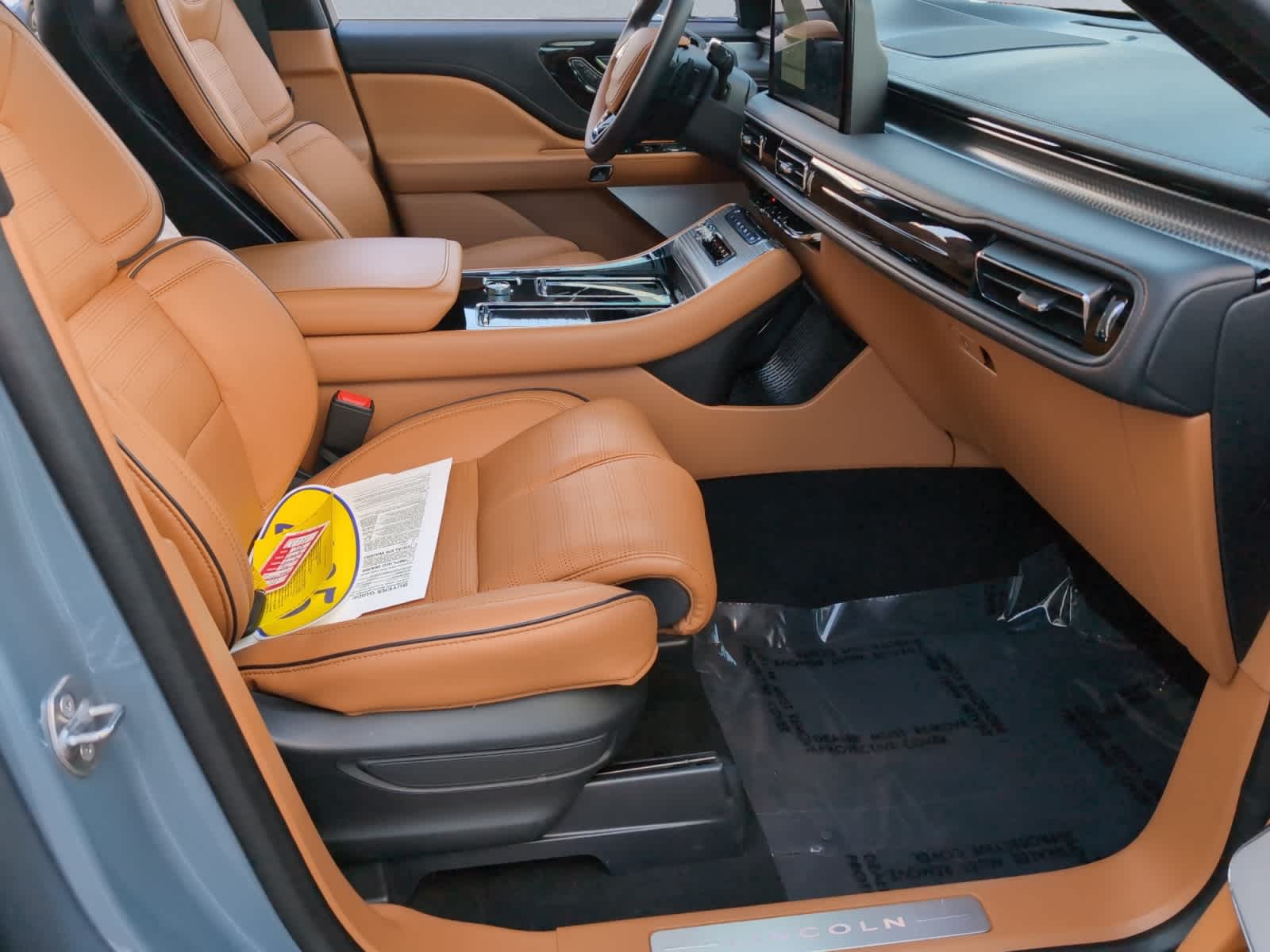 used 2025 Lincoln Aviator car, priced at $82,998