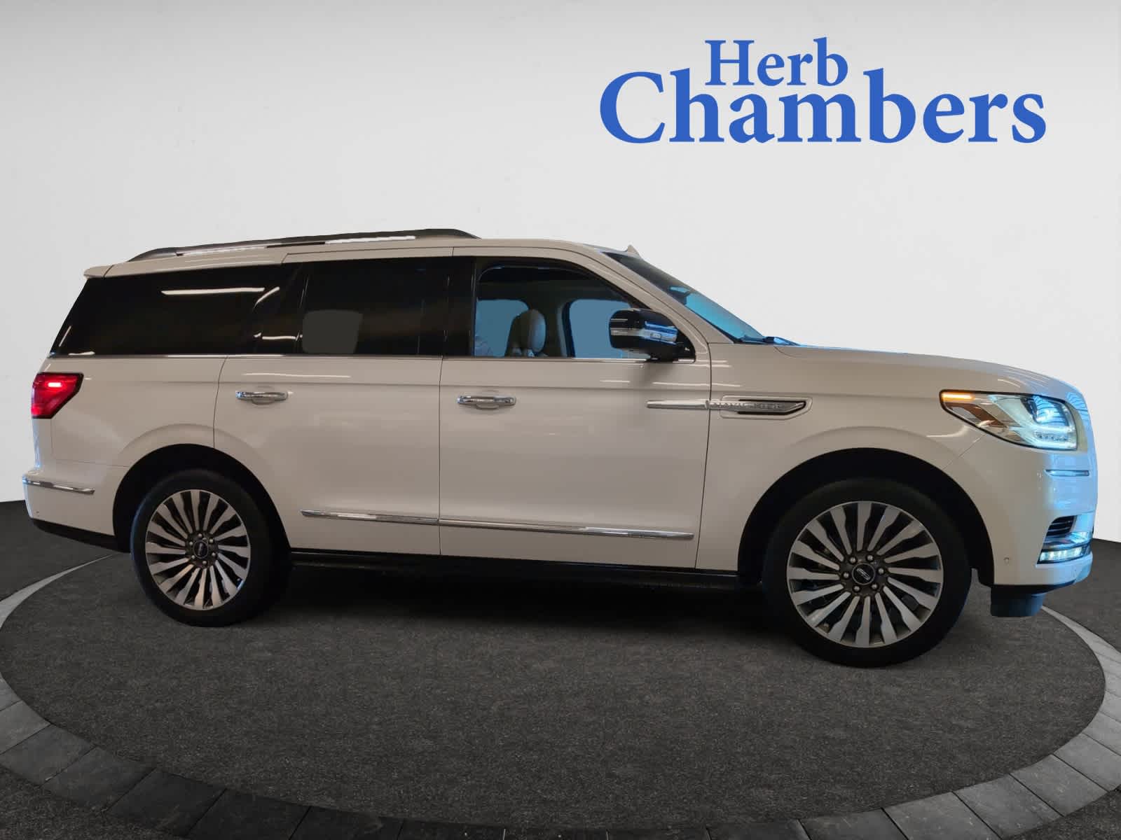 used 2019 Lincoln Navigator car, priced at $39,998