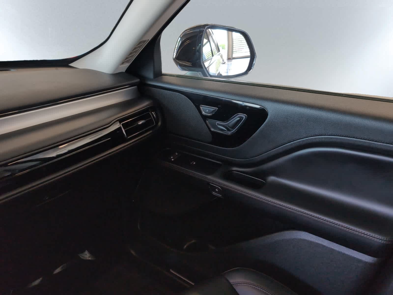 used 2023 Lincoln Aviator car, priced at $49,998