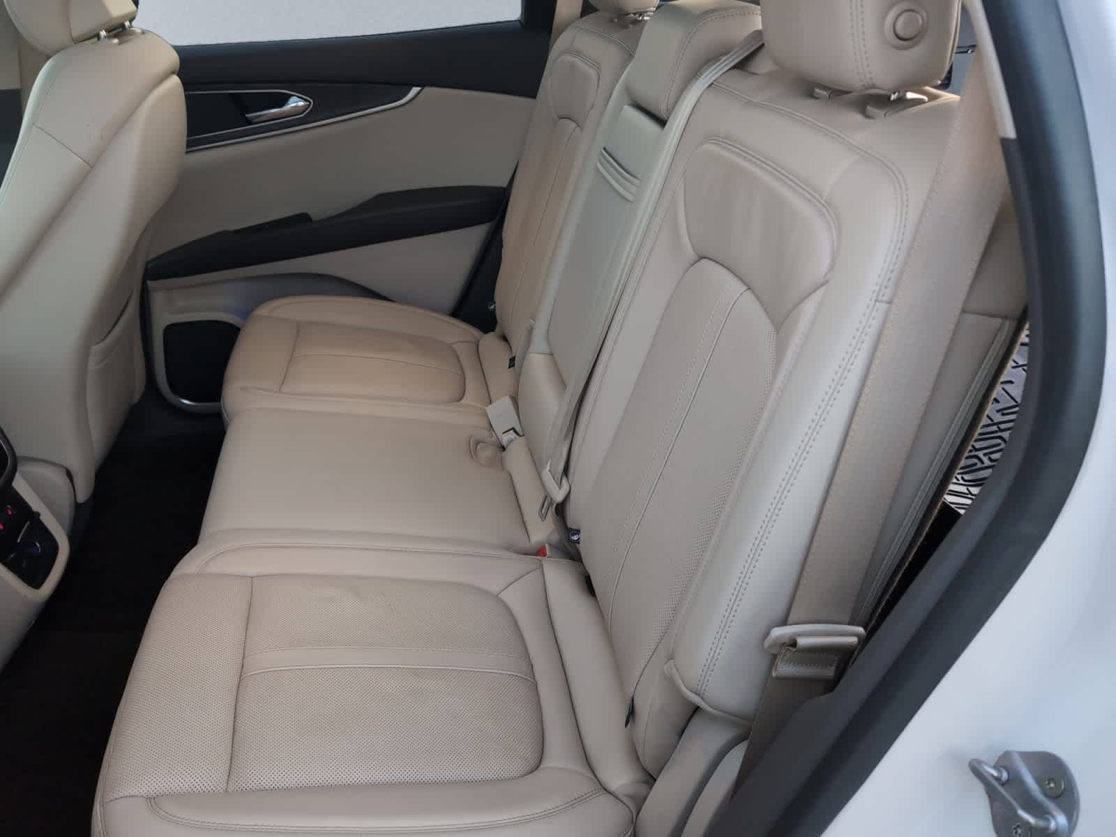 used 2019 Lincoln Nautilus car, priced at $25,998