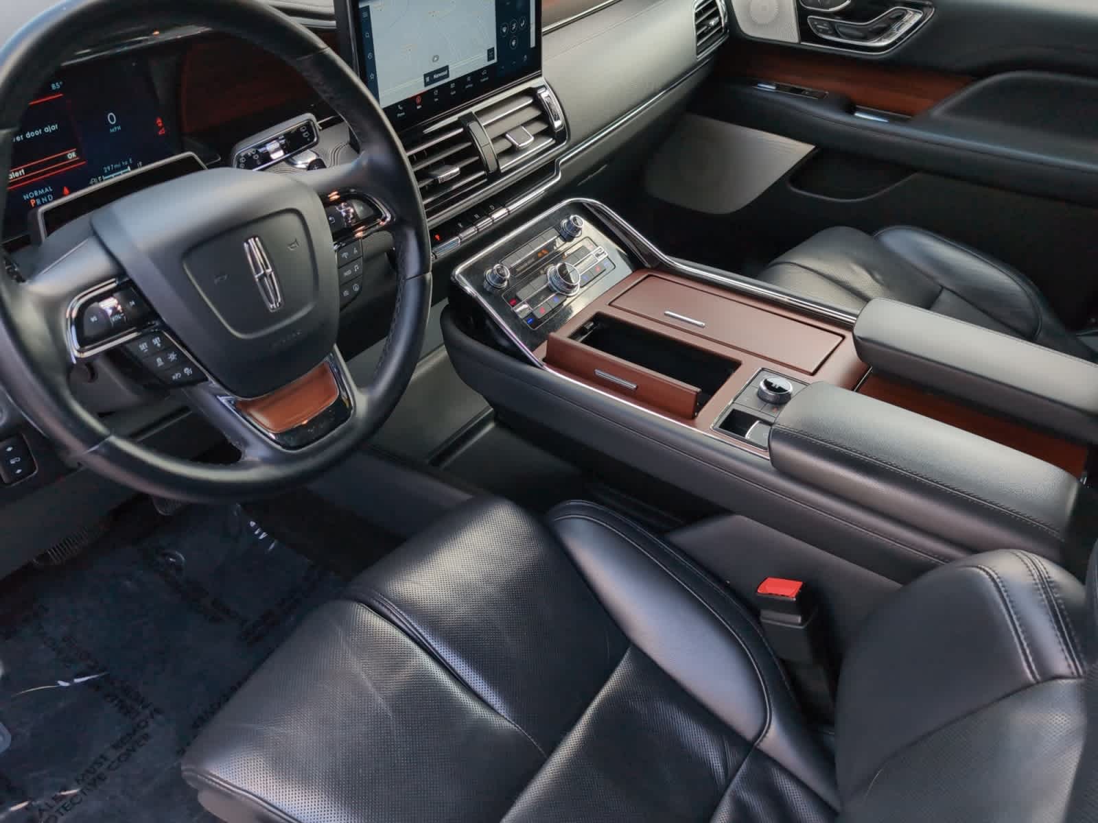used 2022 Lincoln Navigator car, priced at $61,998