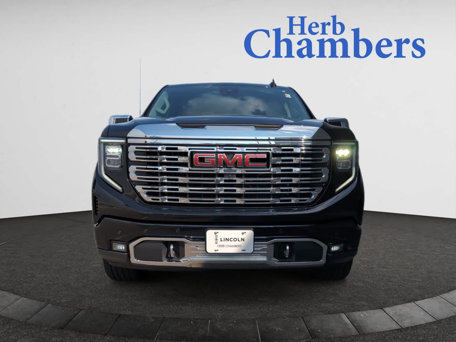 used 2023 GMC Sierra 1500 car, priced at $58,998