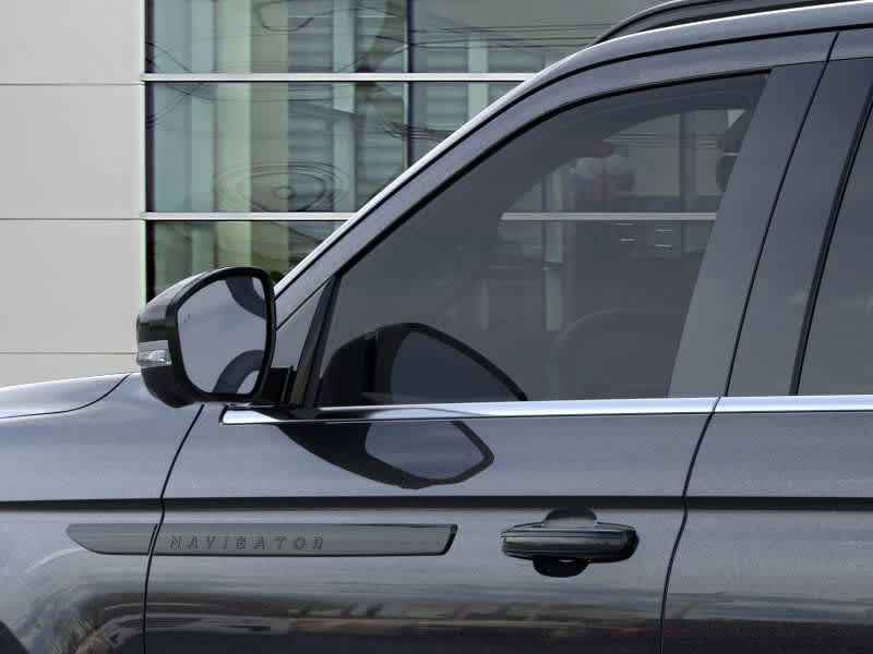 new 2025 Lincoln Navigator car, priced at $108,555