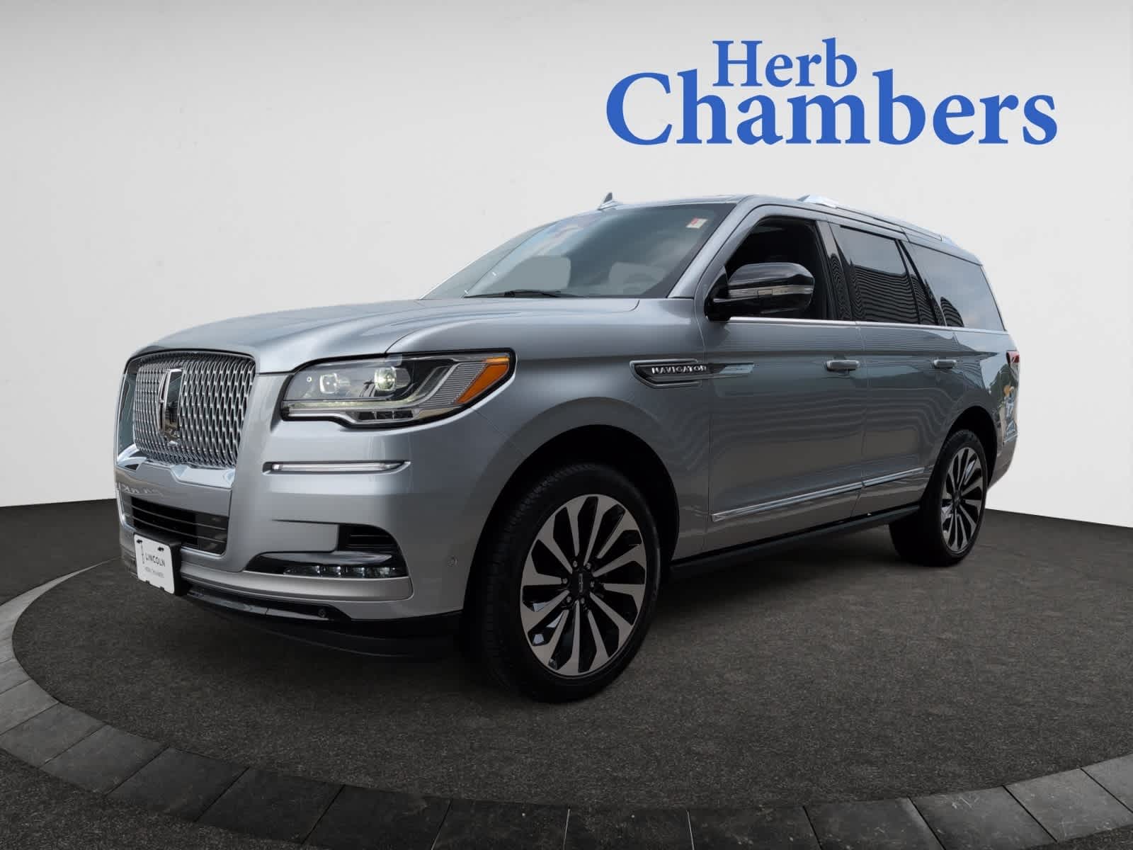 used 2024 Lincoln Navigator car, priced at $84,825