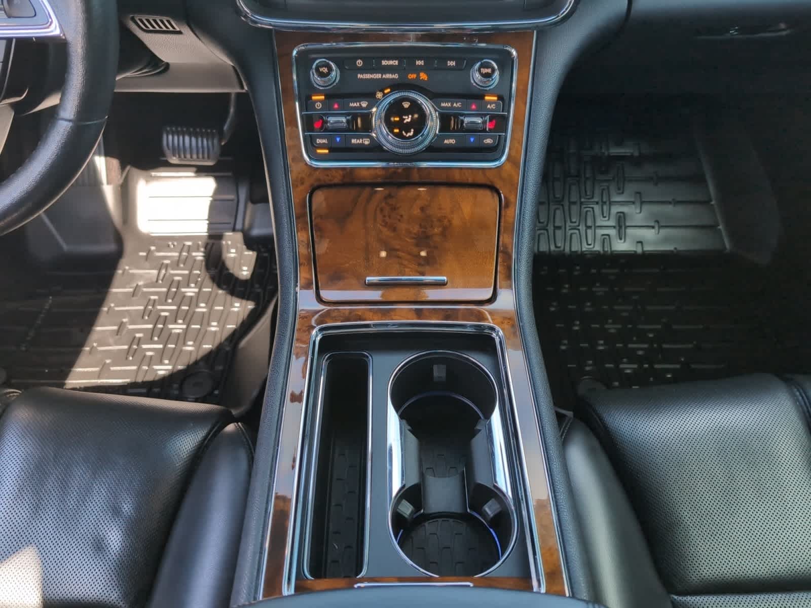 used 2018 Lincoln Continental car, priced at $18,998