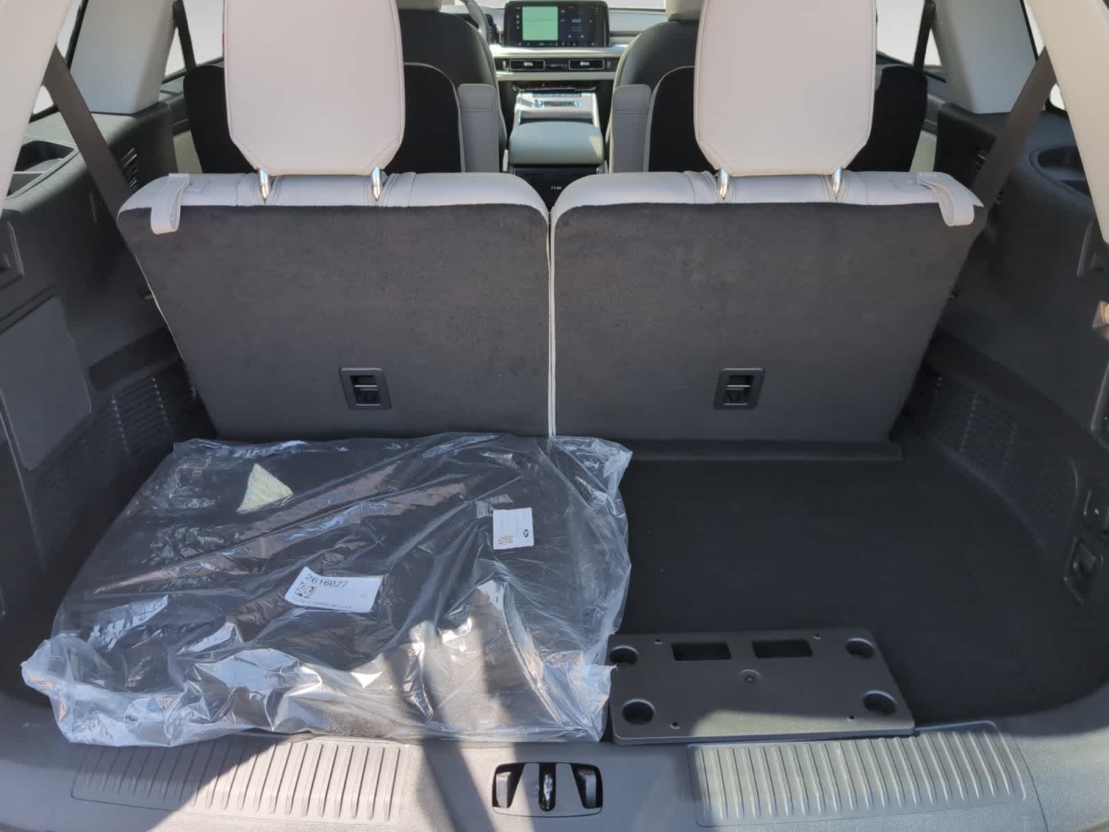used 2025 Lincoln Aviator car, priced at $63,998