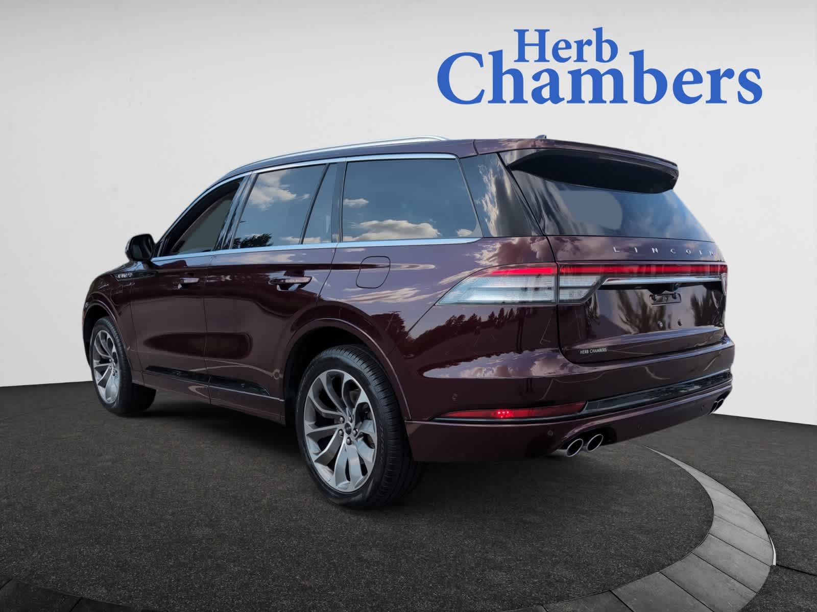 used 2022 Lincoln Aviator car, priced at $35,998