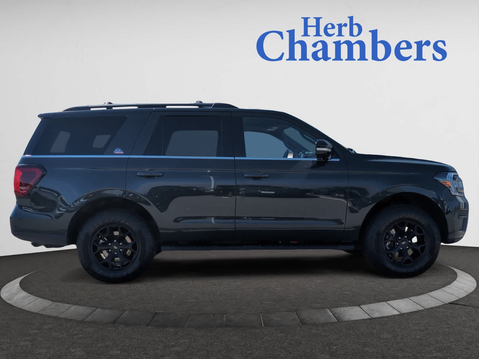 used 2023 Ford Expedition car, priced at $58,998