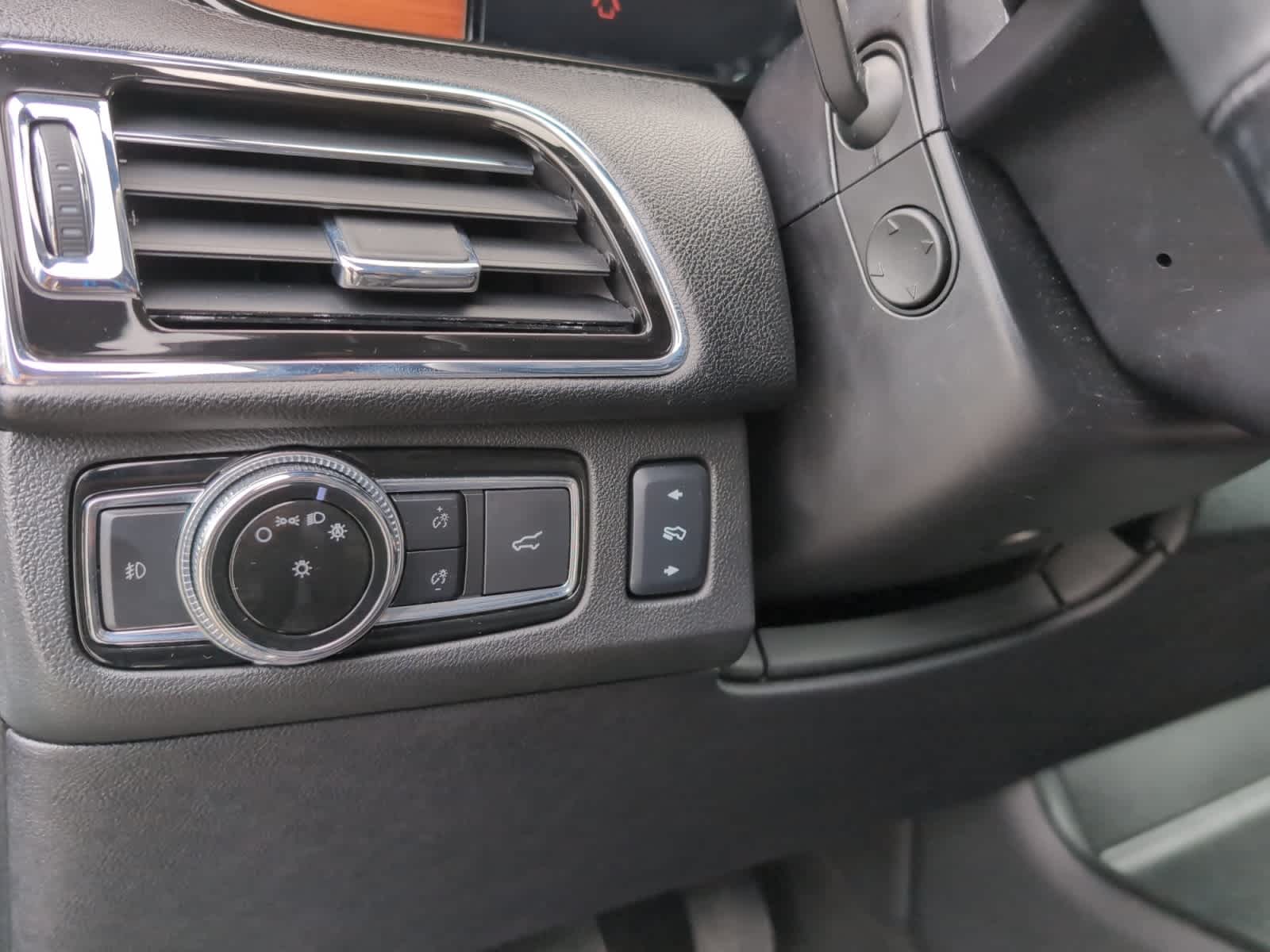 used 2018 Lincoln Navigator car, priced at $33,998